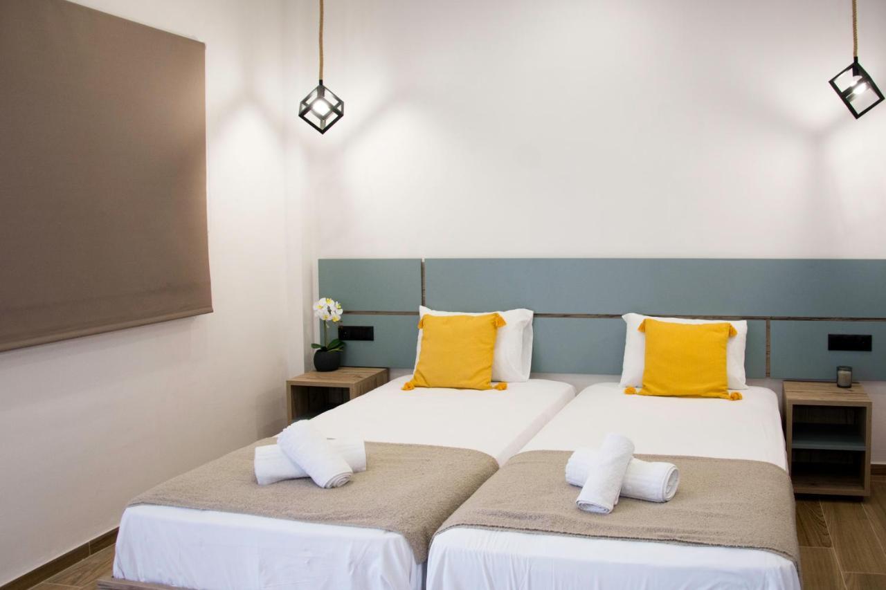 Big Max Guesthouse Kavos Bagian luar foto