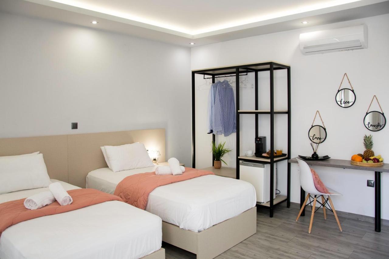 Big Max Guesthouse Kavos Bagian luar foto